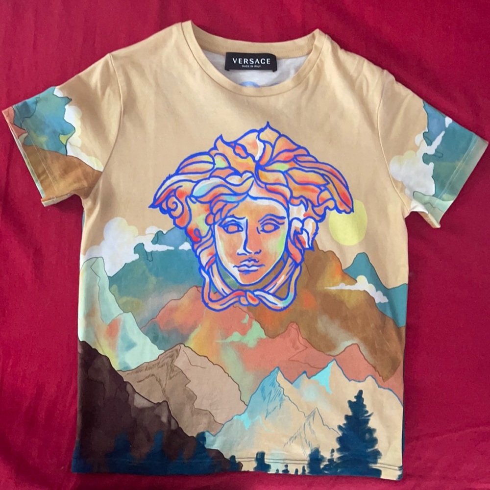 AUTHENTIC boys Versace  t shirt.